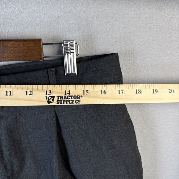 Hugo Boss Classic Dress Pants Men 34x32 Virgin Wool Pleated Academia Manager USA - Picture 2 of 8